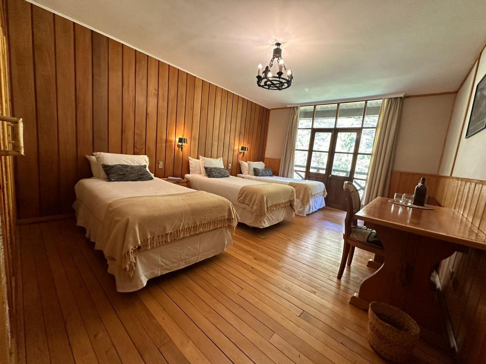 Mitico Puelo Lodge Las Gualas Exterior foto